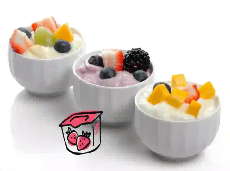 fruta de tu preferencia con yogur